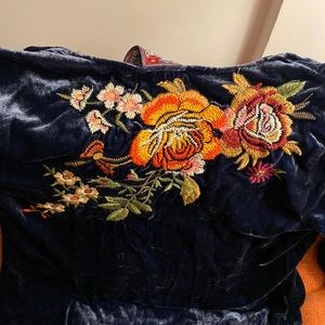 Jonny Was blue velvet dress with embroidery. Brand new with tags